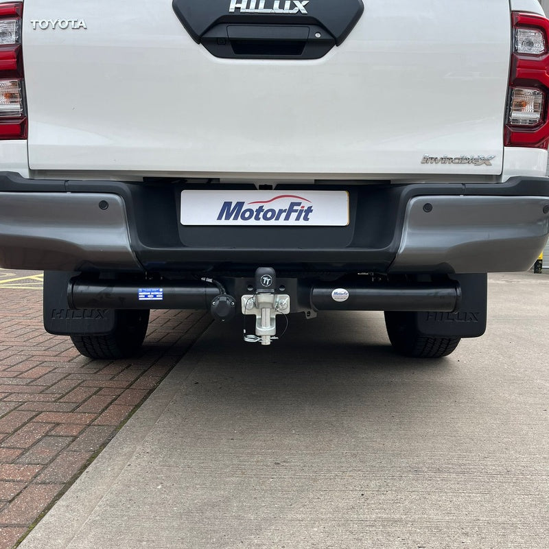 Fitted Flange Towbar Package with Dedicated Electrics in a Standard Duty Specification