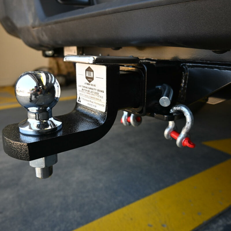 Fitted Towbar Package with a Drop Plate for a Trailer in a Standard Duty Specification