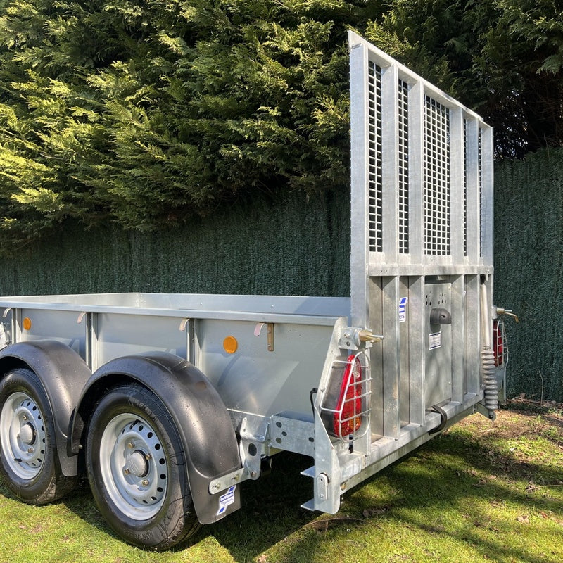 Twin Axle Trailer Towing Package in a Heavy Duty Specification